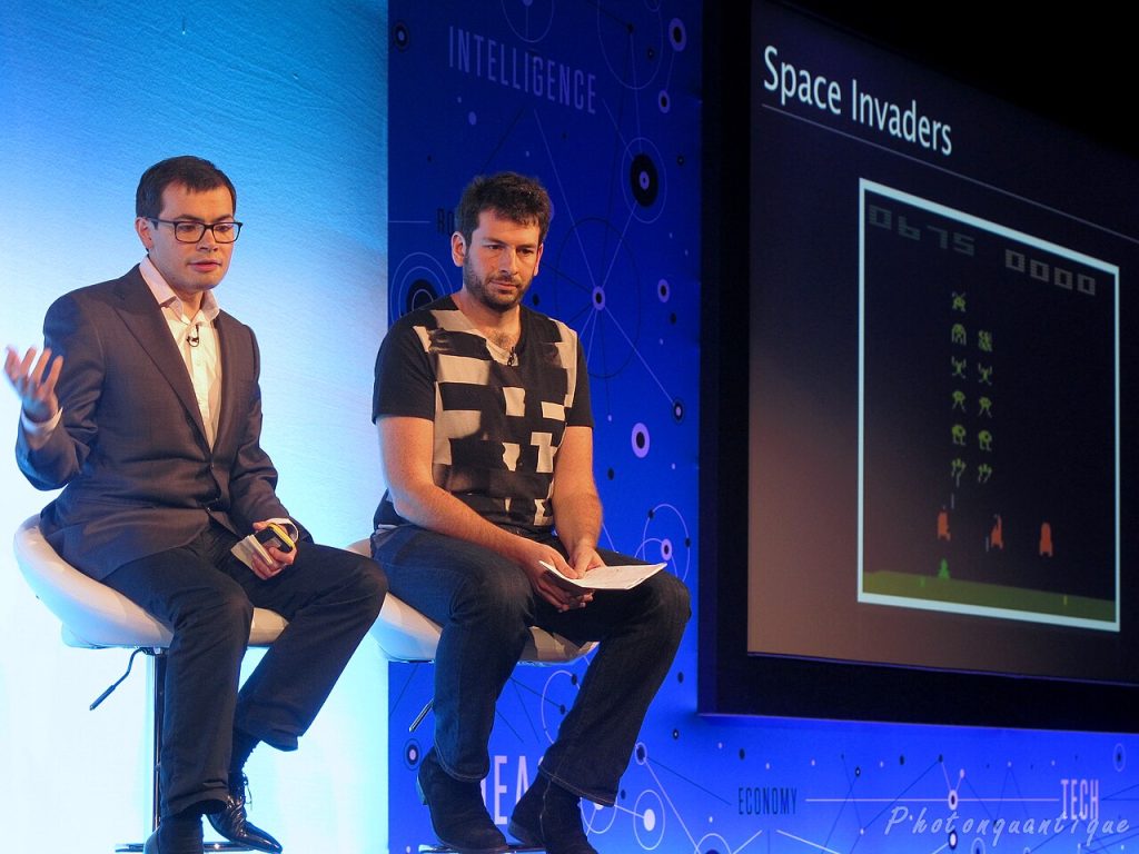 integration de — PhotonQ-Demis Hassabis on Artificial Playful Intelligence (15366514658) (2)