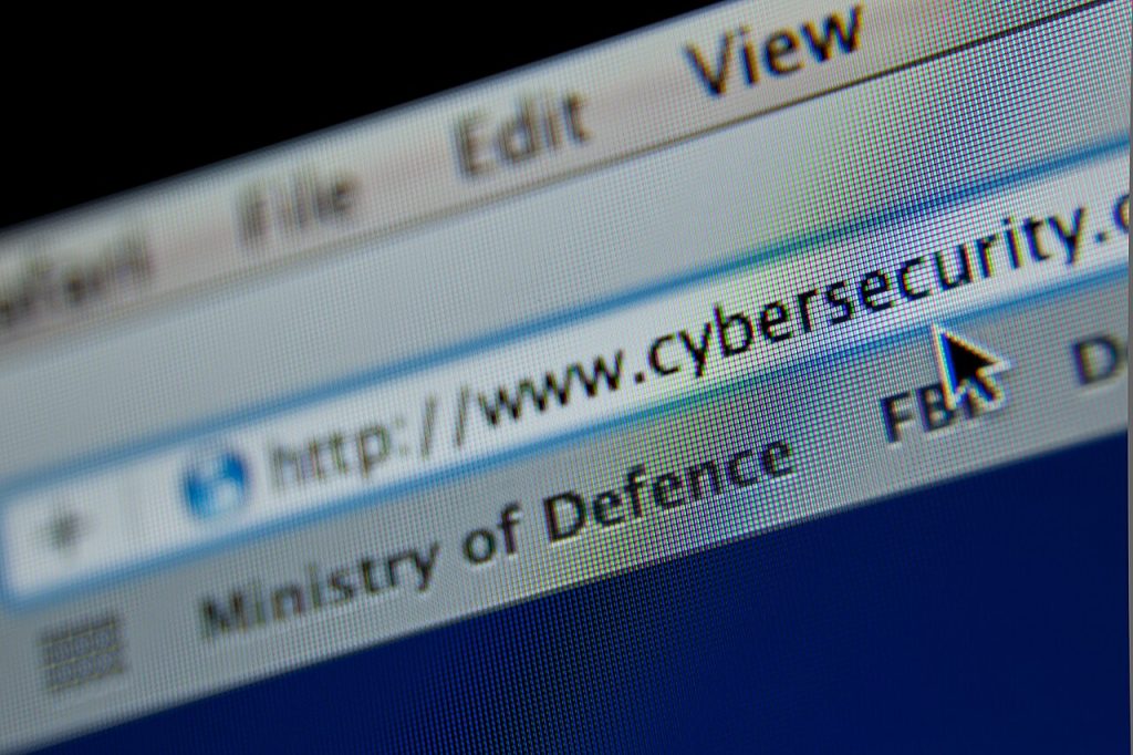 securite des donnees en — Cyber Security at the Ministry of Defence MOD 45153615
